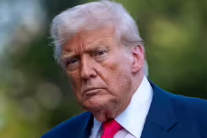 美媒爆：川普最快這天授權動武　美軍擬「斬首」伊朗政權核心