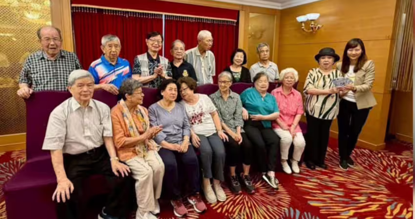 85歲陳淑芳突喊「小學同學會只剩2桌」 貼大合照感傷嘆息：一定要再來