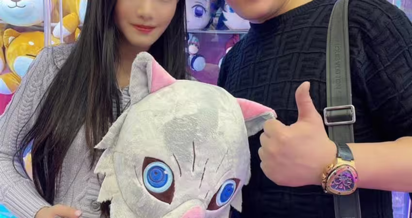 「最美星二代」還是學霸！21歲首飛LA玩迪士尼 李㼈校花女兒狂噴仙氣