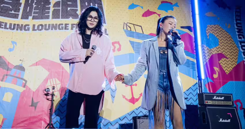 首日湧進6萬人潮！告五人壓軸接力開唱 360秒煙火點亮海港夜空