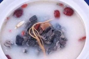 中藥故事：有了何首烏，不怕愁白頭