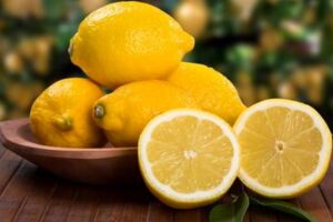 檸檬有助於緩解痛風？是真是假？真相看這裡